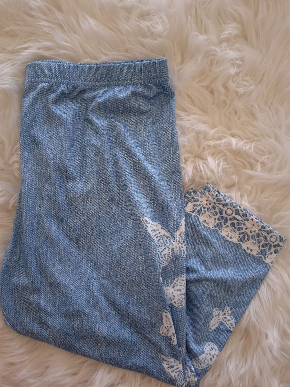Light Blue Stretch Fabric Top - 95% Polyester 5% Elastane